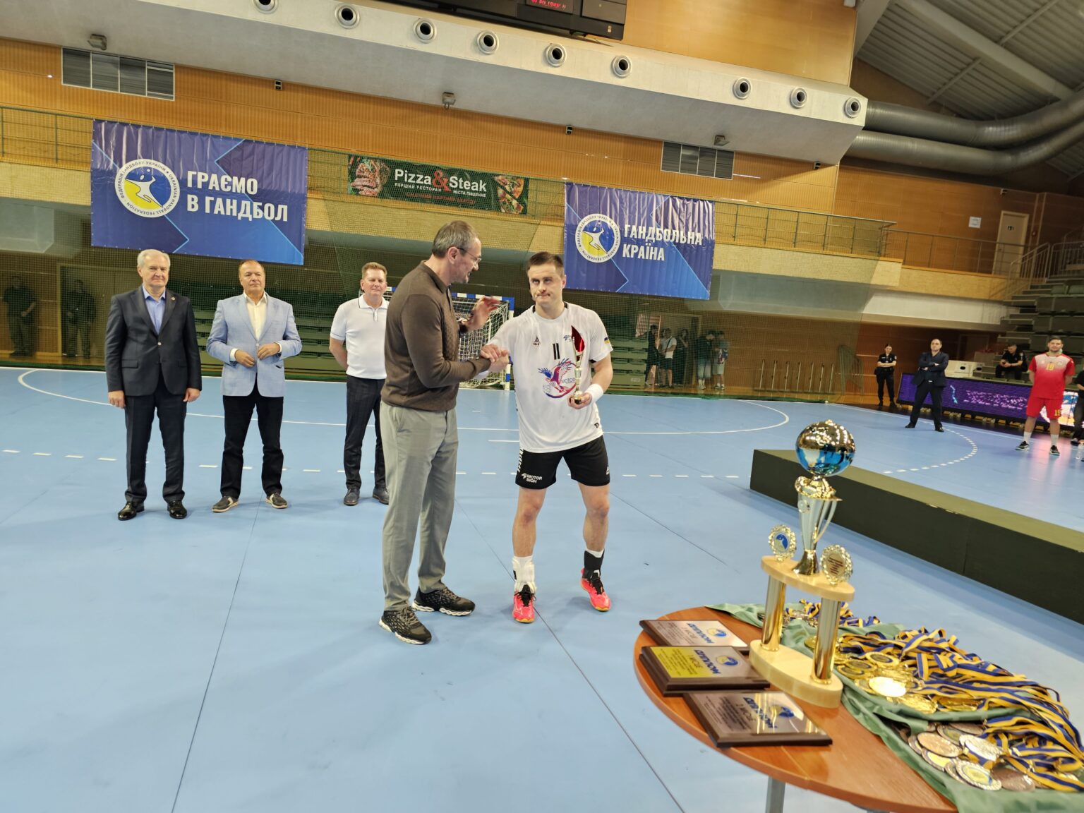 https://handball.org.ua/wp-content/uploads/2025/05/20250531_135300-1536x1152.jpg